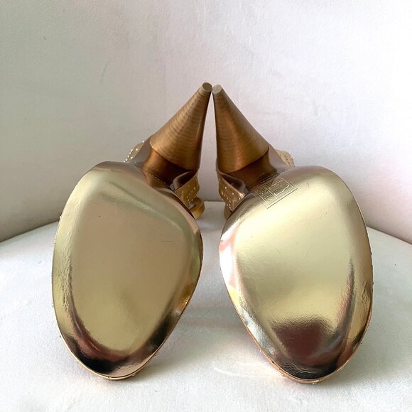 Burberry Runway "Hans" Sandal in Metallic Gold (Sz 37) NWT - Picture 5 of 14